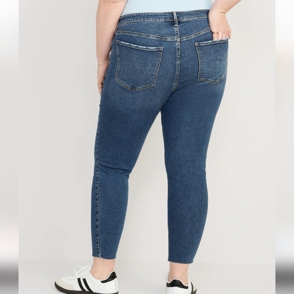 20 - Old Navy | Mid-Rise Rockstar Super-Skinny Cut-Off Ankle Jeans - Picture 3 of 5